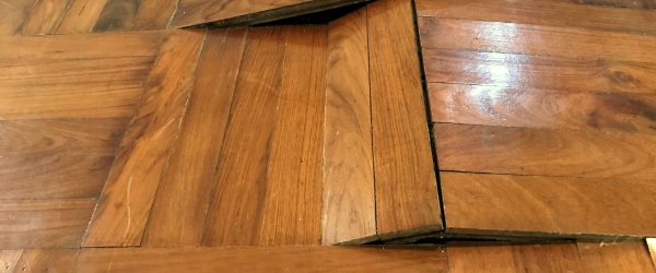 parquet flottant qui gondole